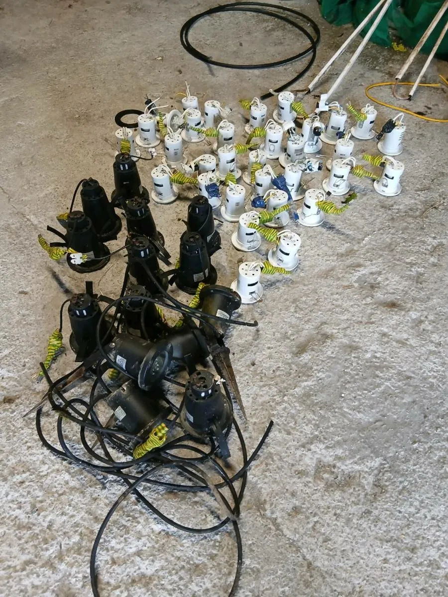 Spot lights x 50 - Image 1