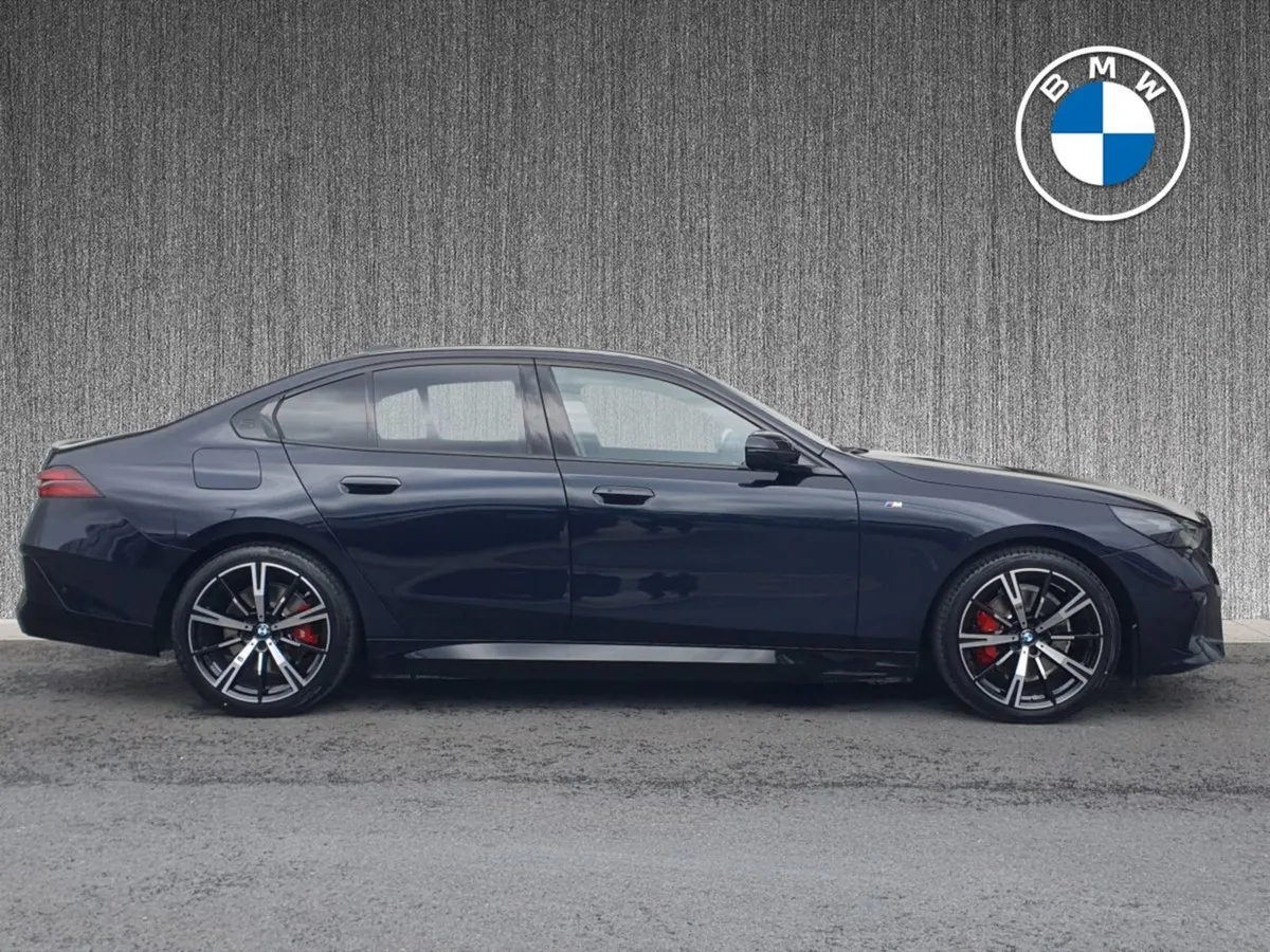 BMW 5 Series 530e M Sport Pro - Image 3