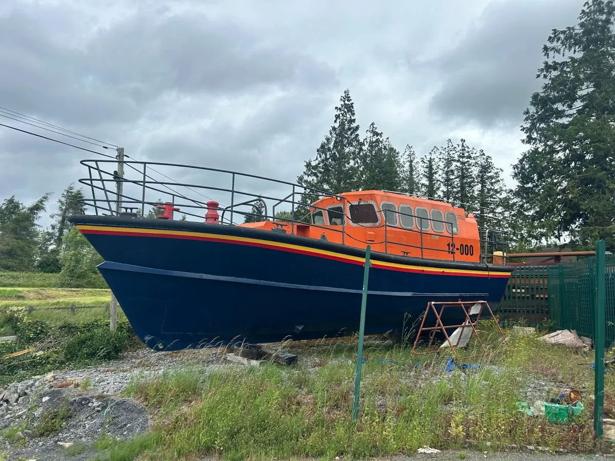 Boat - Image 1
