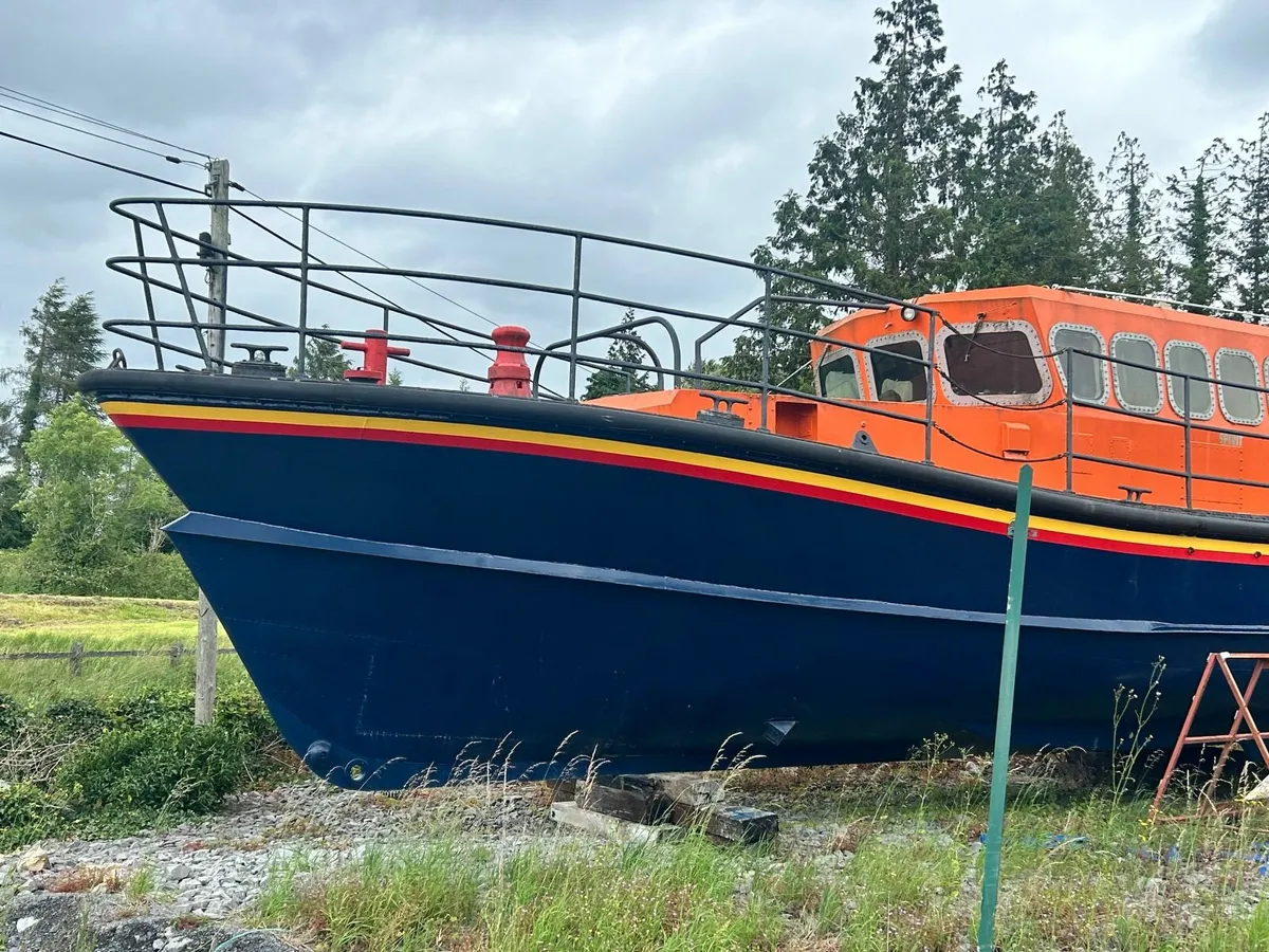 Boat - Image 4