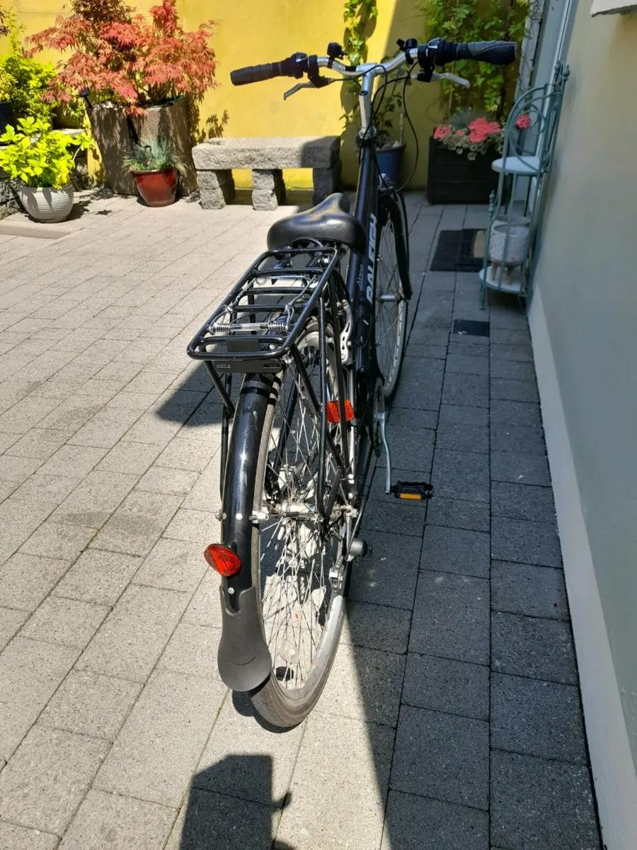 Ladies Raleigh hybrid bicycle - Image 4