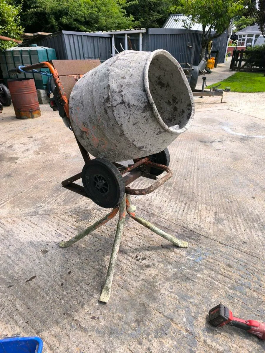 Belle cement mixer - Image 1