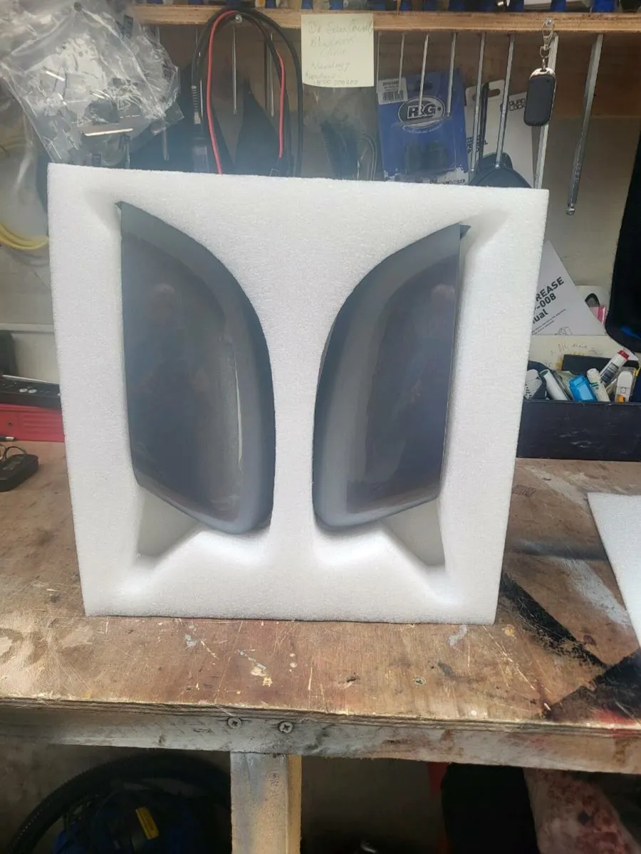 Bmw G20 front splitter and G11  Mirror caps - Image 4