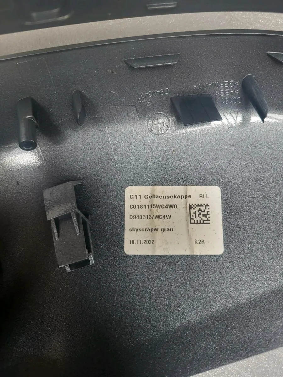 Bmw G30 5 series  GENUINE Mirror caps - Image 3
