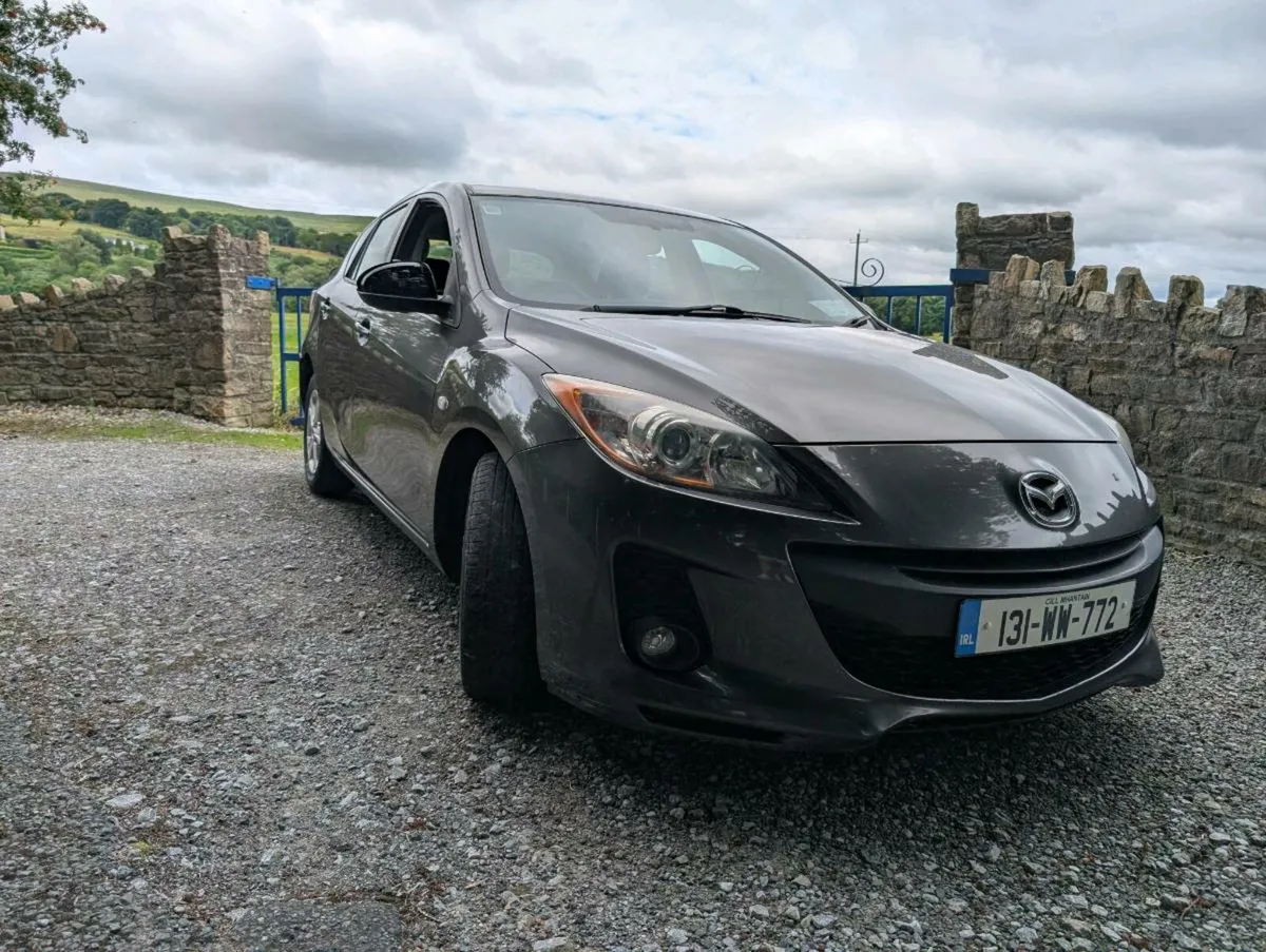 2013 Mazda 3 1.6 Diesel Hatchback - Image 2
