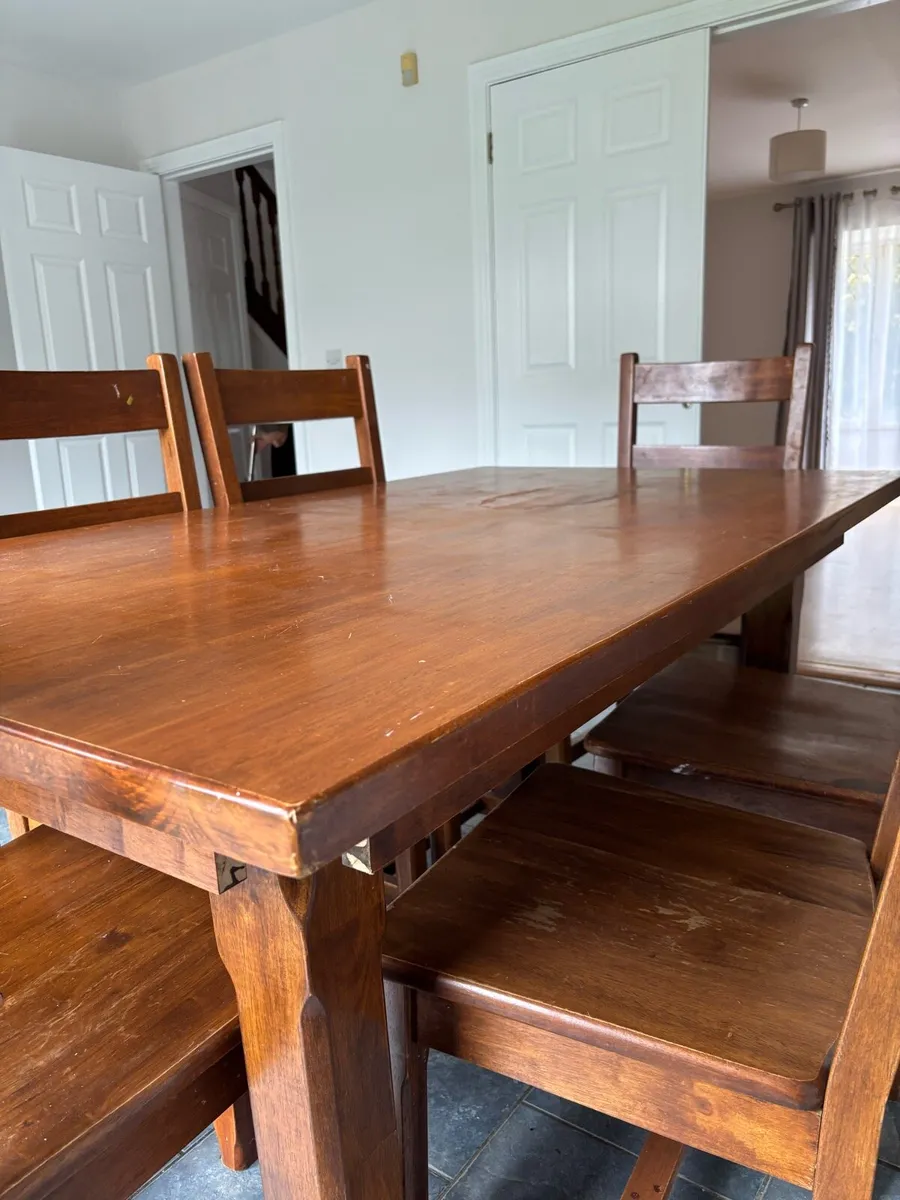 Kitchen table and chairs - Image 2