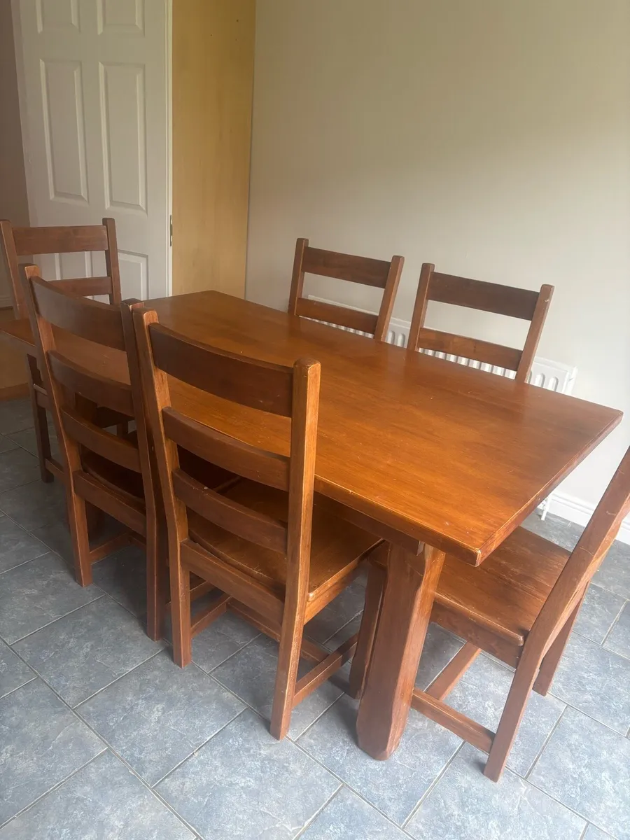 Kitchen table and chairs - Image 4