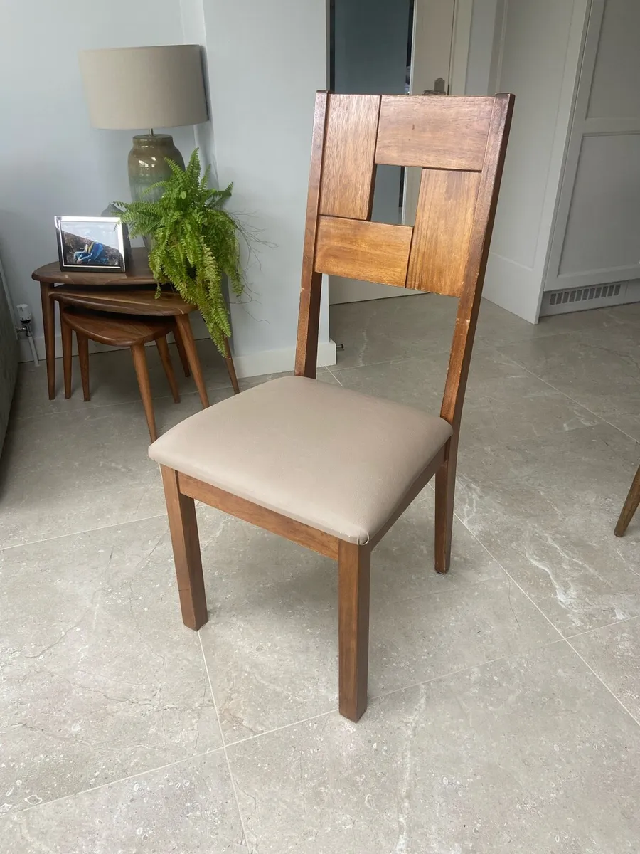 Dining chairs - Image 1