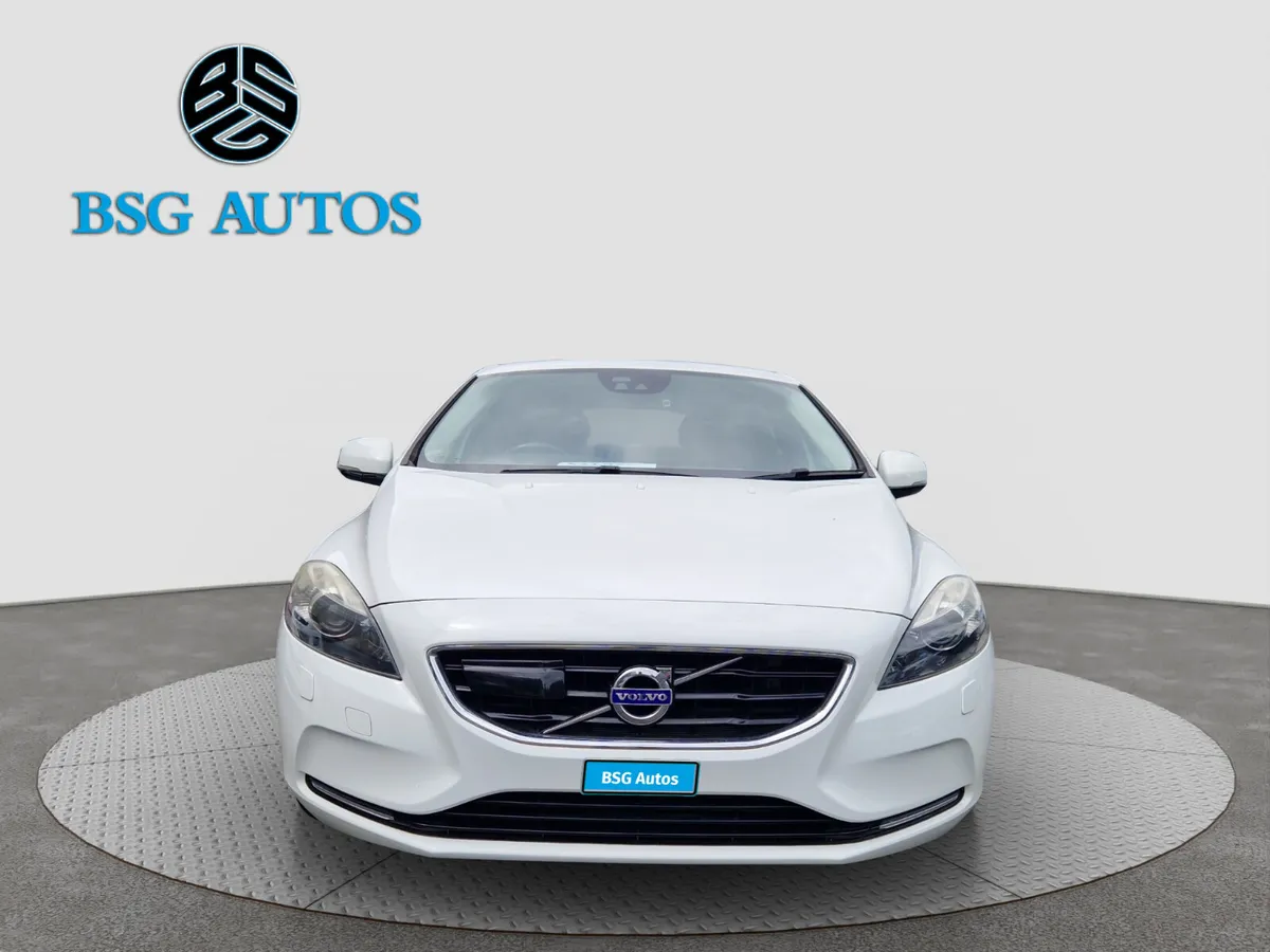 2014 VOLVO V40 T4 1.6 PETROL AUTOMATIC**WARRANTY** - Image 1