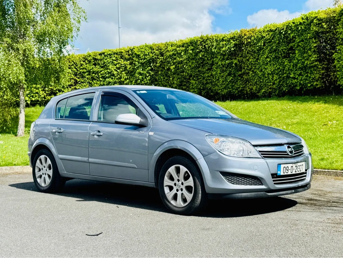 2009 OPEL ASTRA 1.4 PETROL WITH NCT - Image 4
