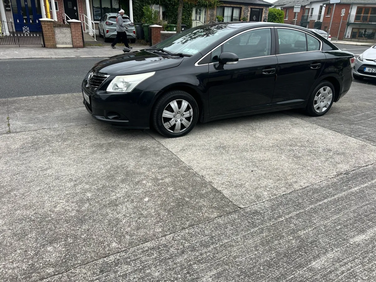 Toyota avensis - Image 4
