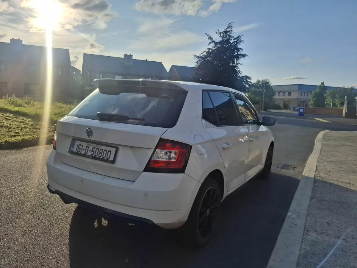 Skoda Fabia 2016 - Image 2