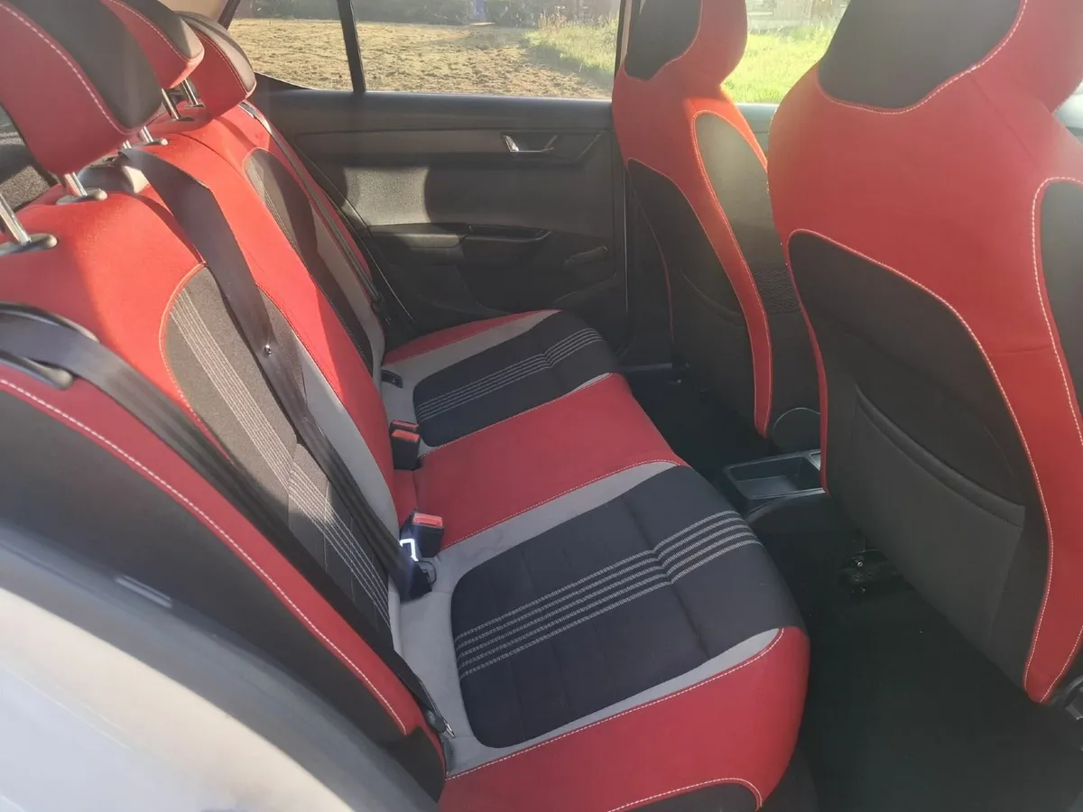 Skoda Fabia 2016 - Image 3