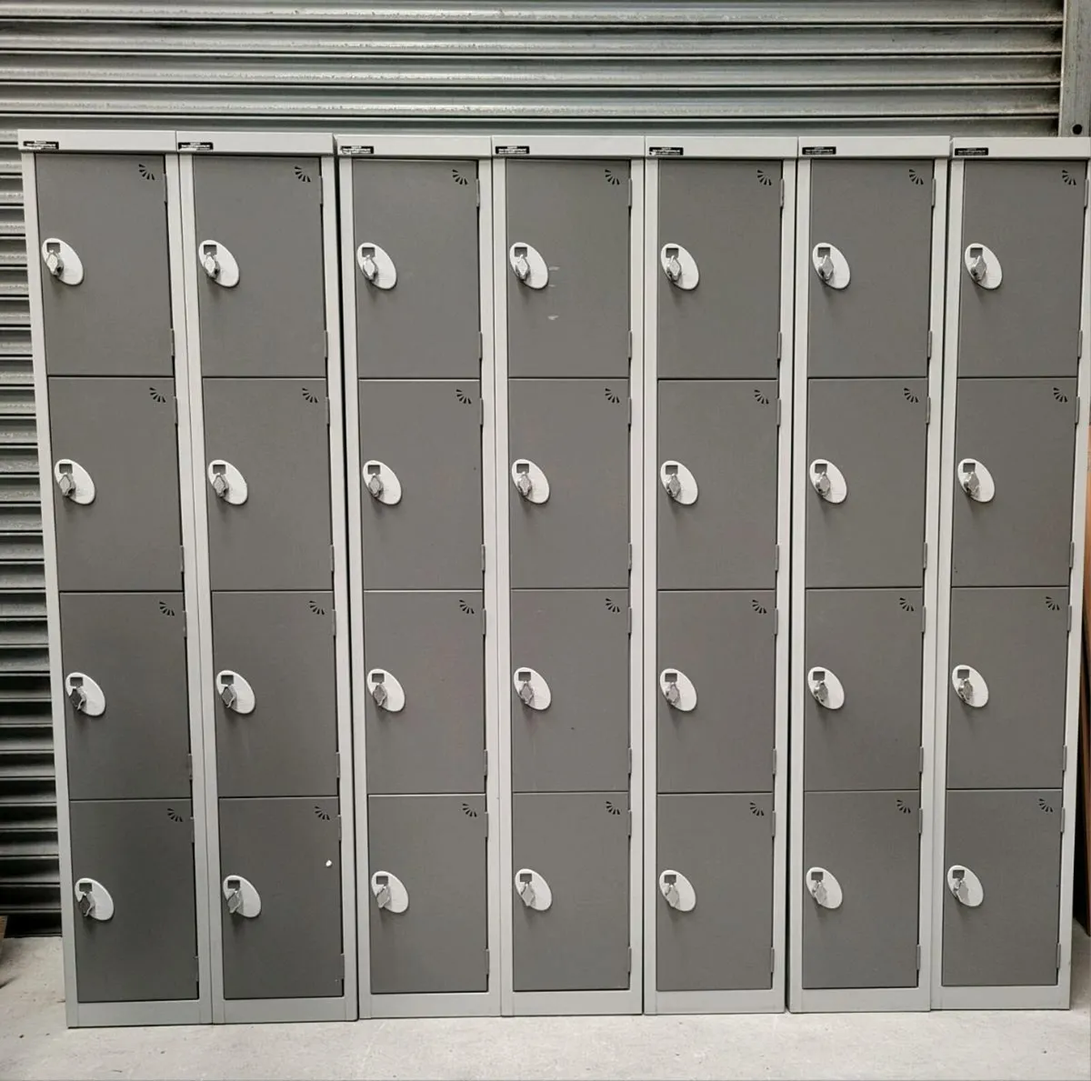 3 & 4 Door Lockers. Mint Condition - Image 1