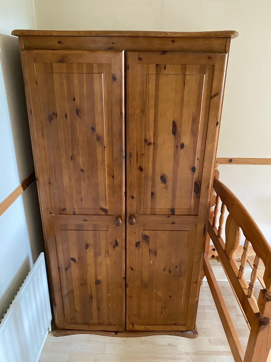 3 wardrobes,bedside lockers,bed frame,centre piece - Image 4
