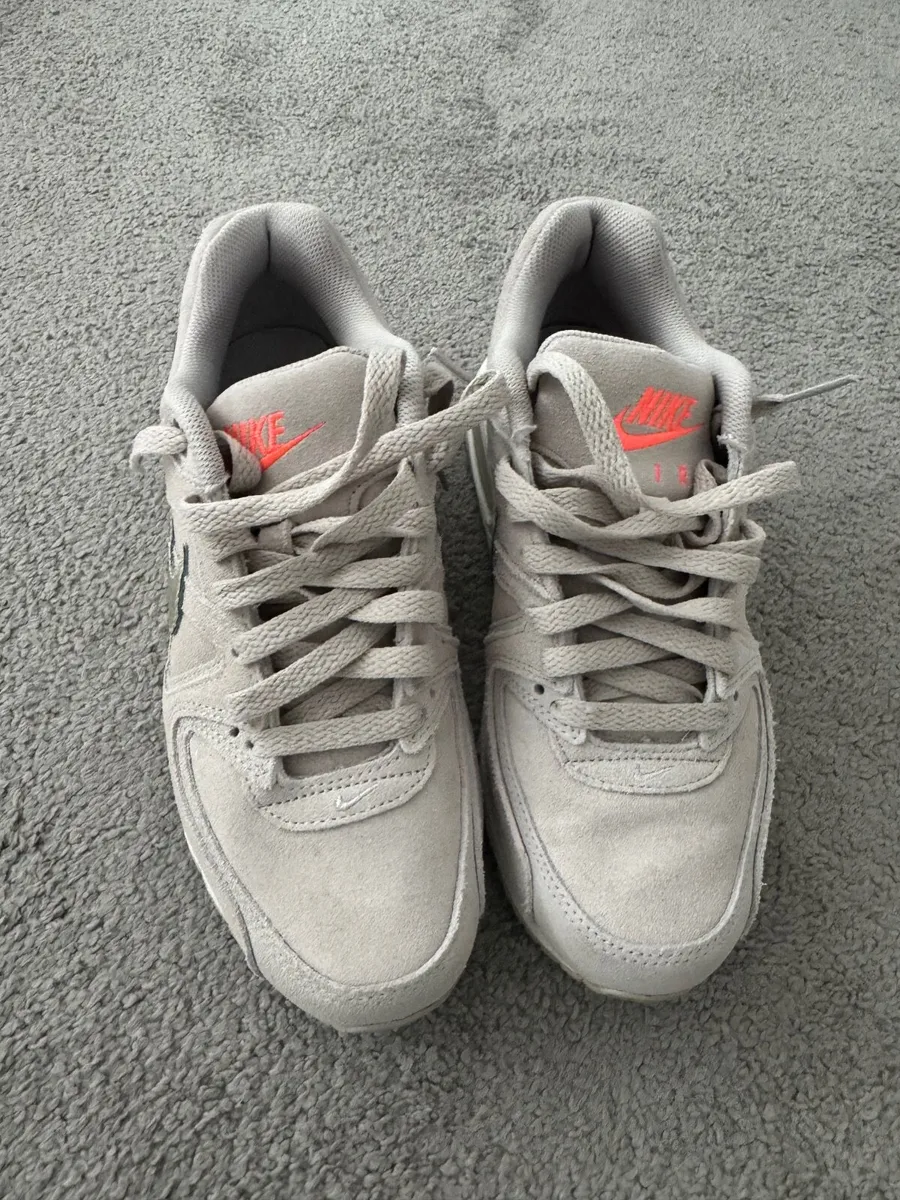 Women’s Nike Air Max - Image 1