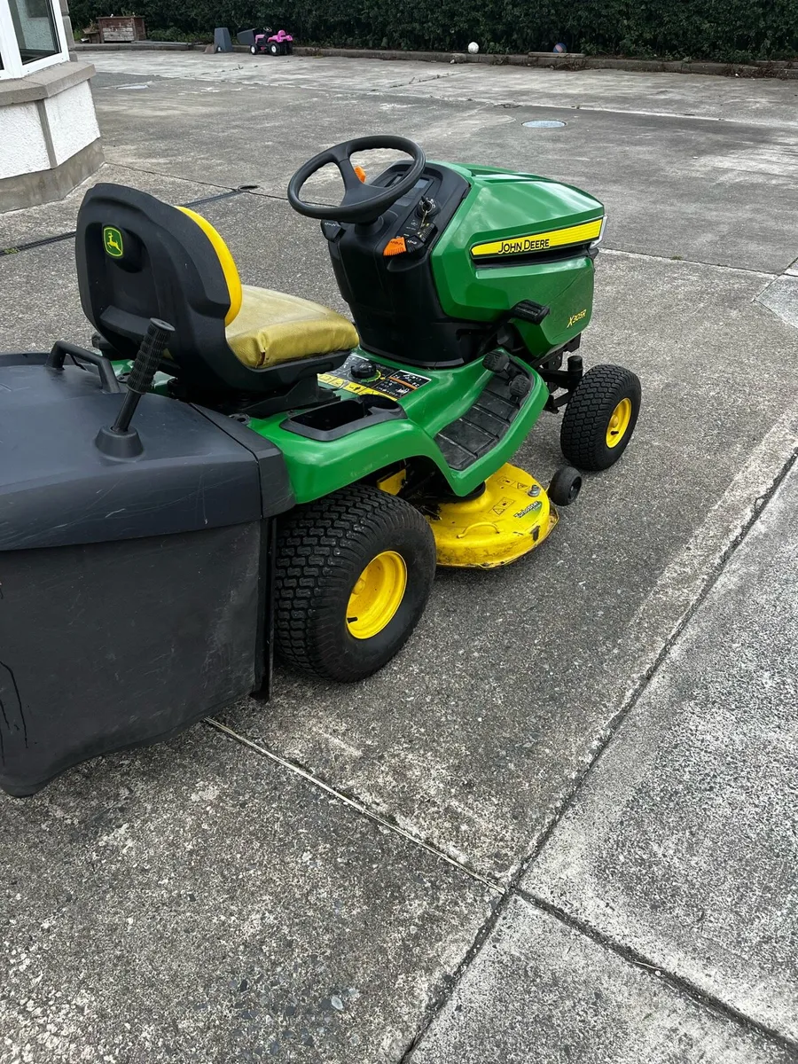 John Deere ride on lawn mower - Image 3