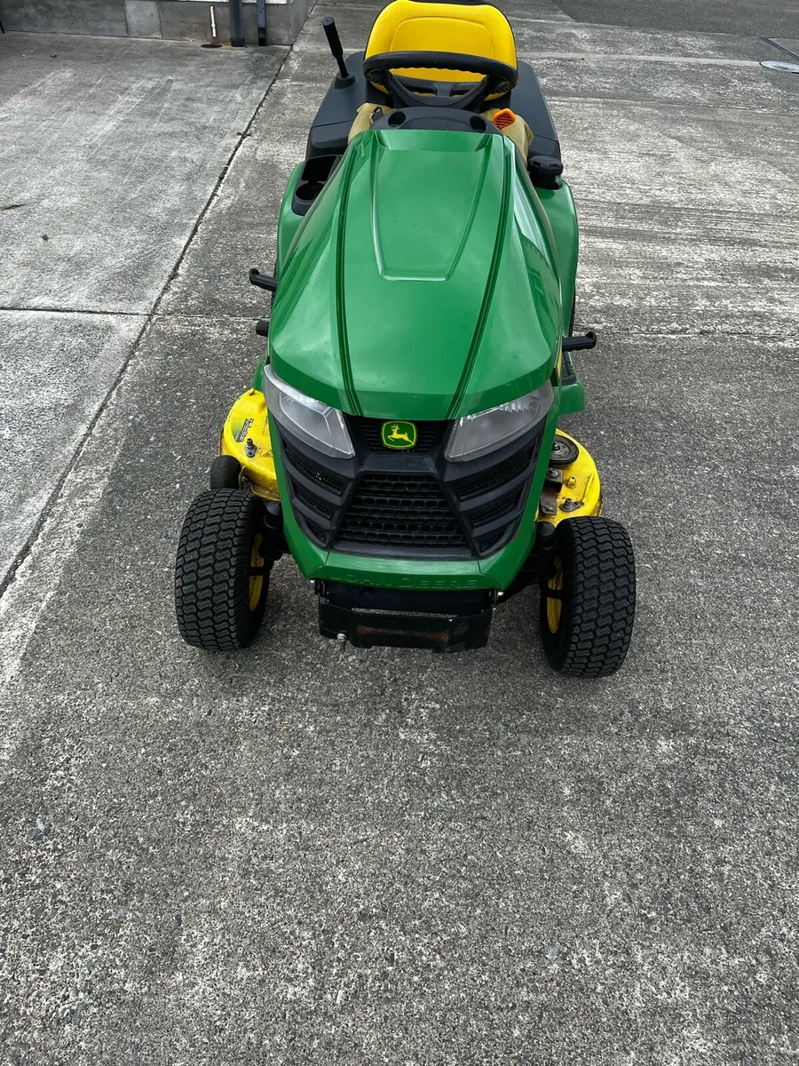 John Deere ride on lawn mower - Image 4