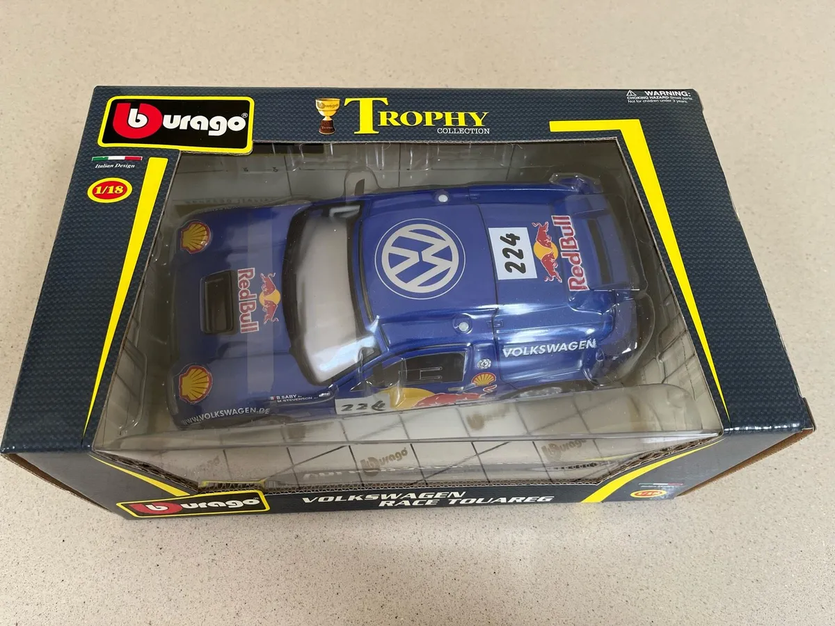 Volkswagen Race Touareg scale 1/18 Burago - Image 3
