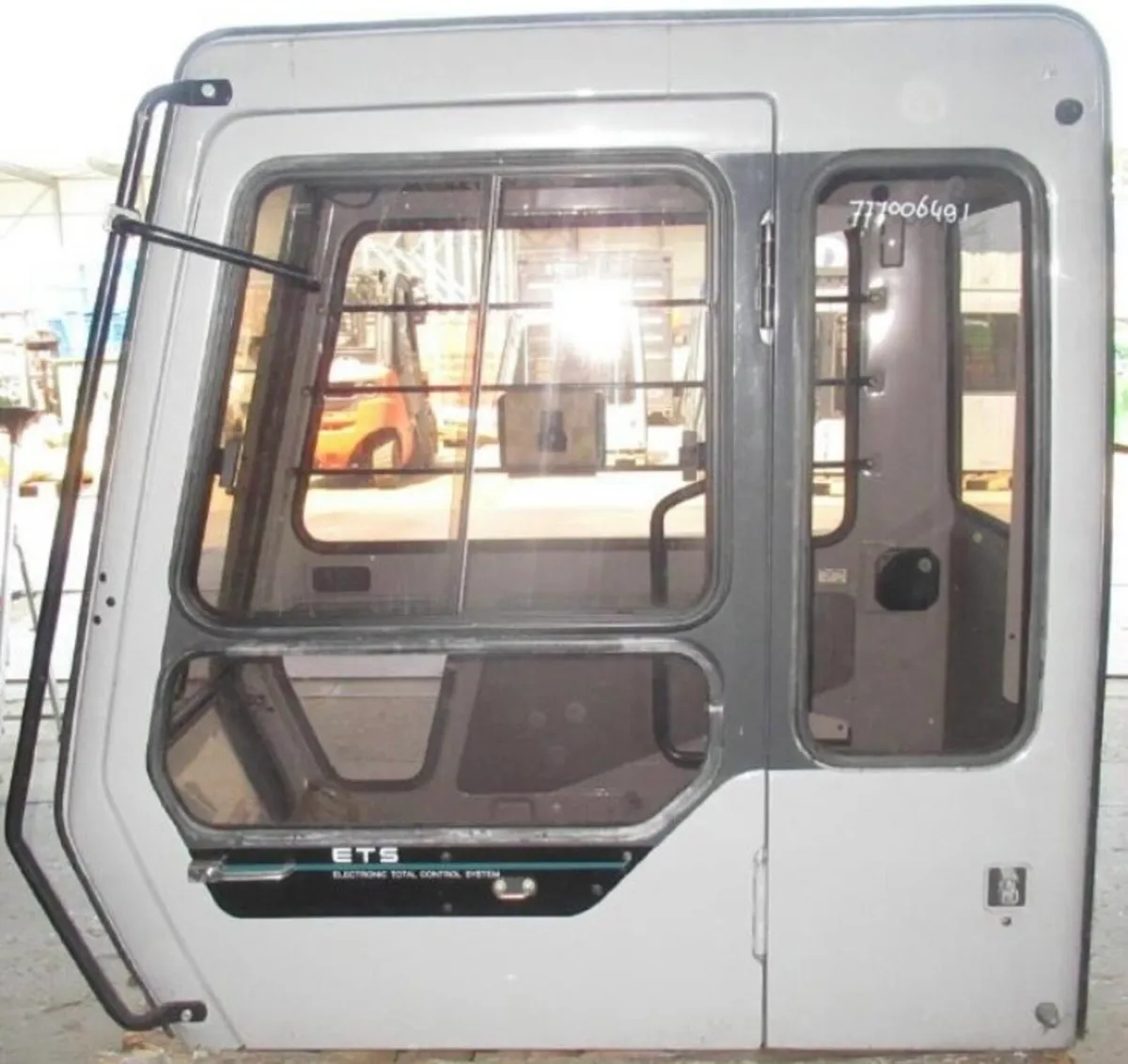 Hitachi Ex Series, “New Old Stock” Digger Cabs