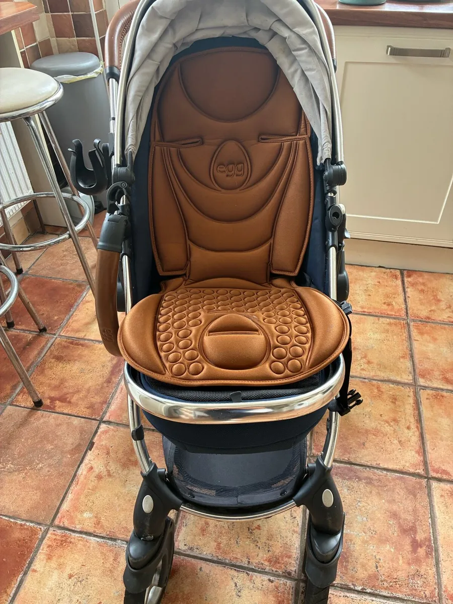 Egg stroller & pram - Image 2
