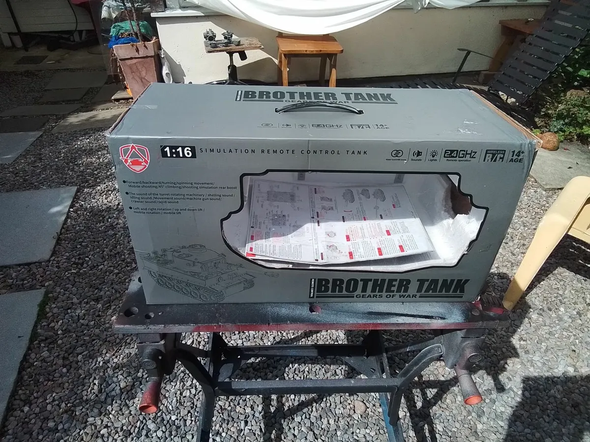 Radio control tanks - Image 4