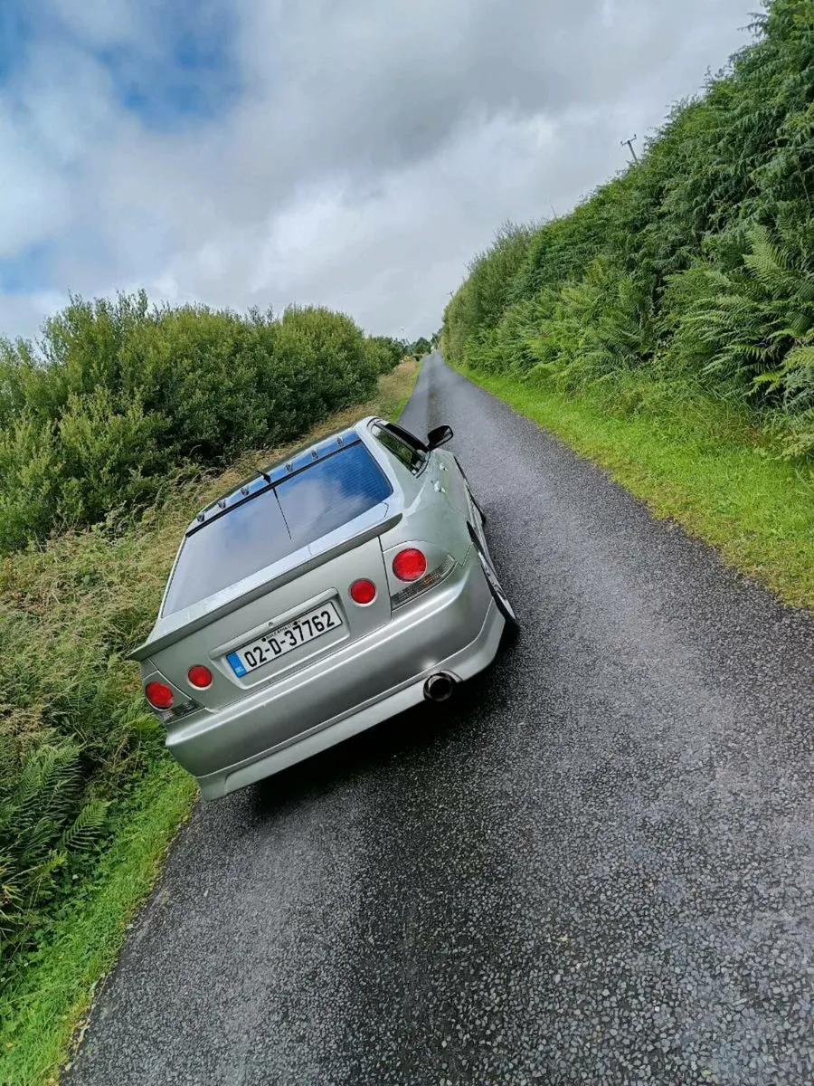 Lexus is200 for sale long test - Image 2