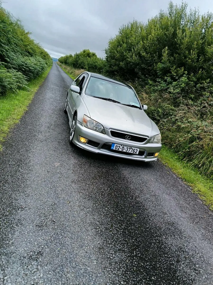 Lexus is200 for sale long test - Image 1