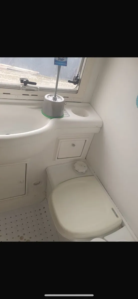 Camper van - Image 3