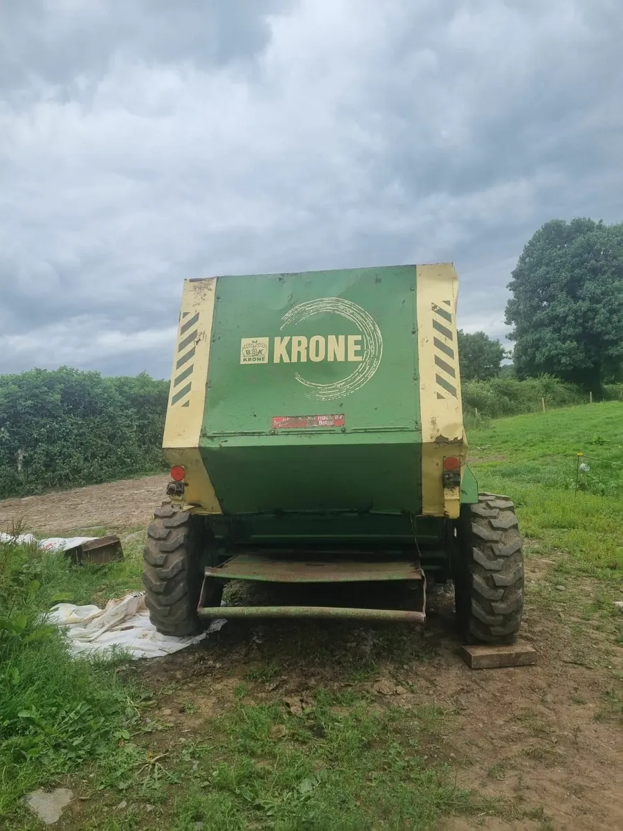 Krone 130s baler - Image 2