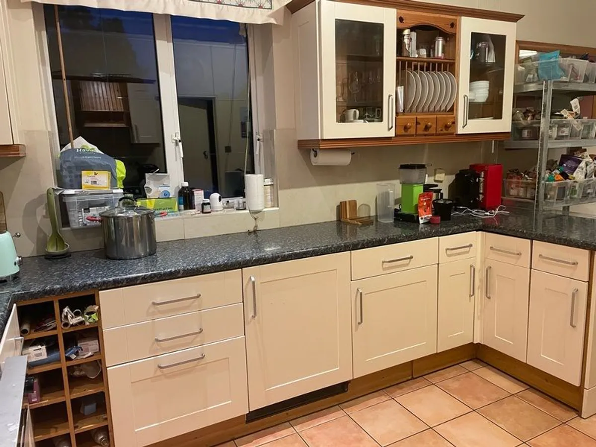 Kitchen - Image 3