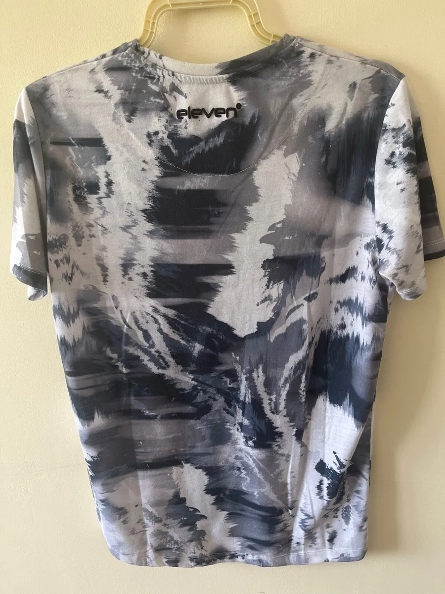 11 degrees t-shirt - Image 2