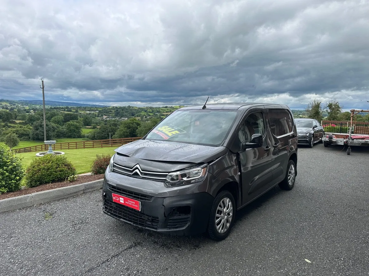 2022 Citroen Berlingo. Category N - Image 1