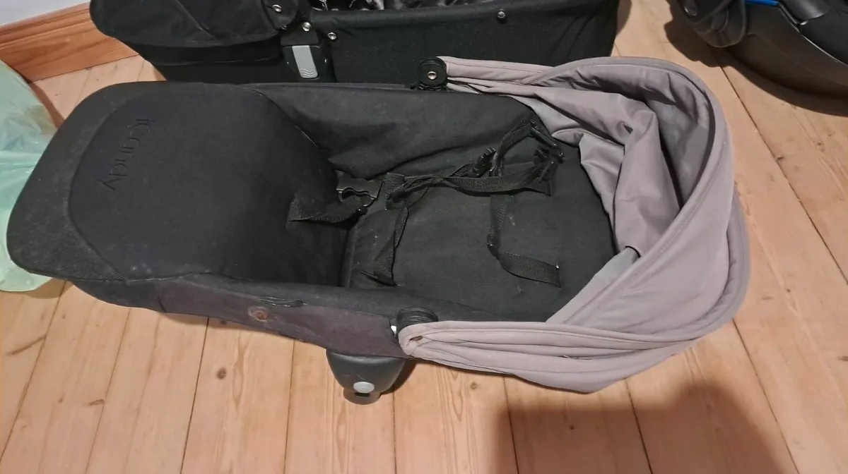 Baby complete travel system - Image 2