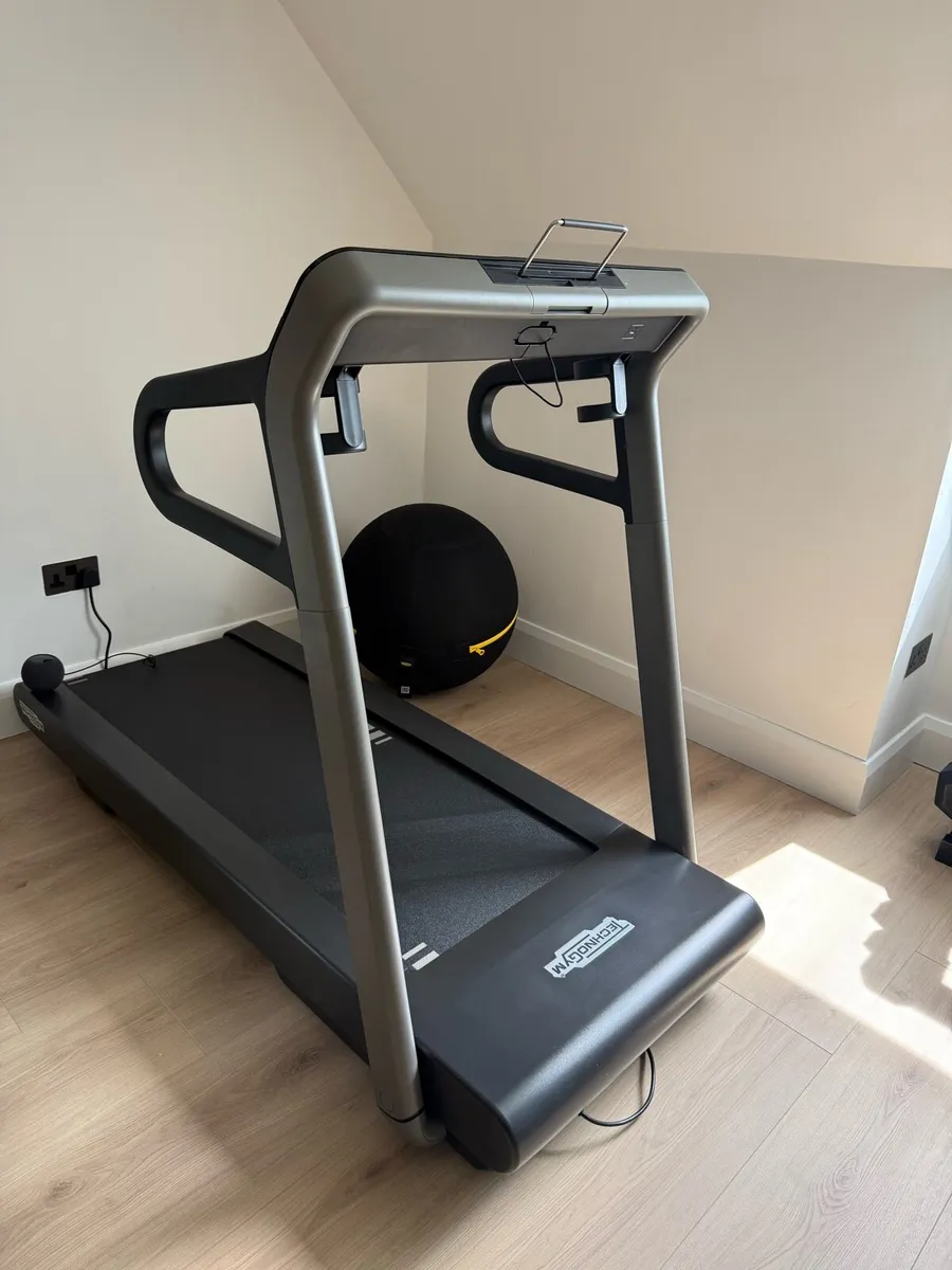 Treadmill - Image 1