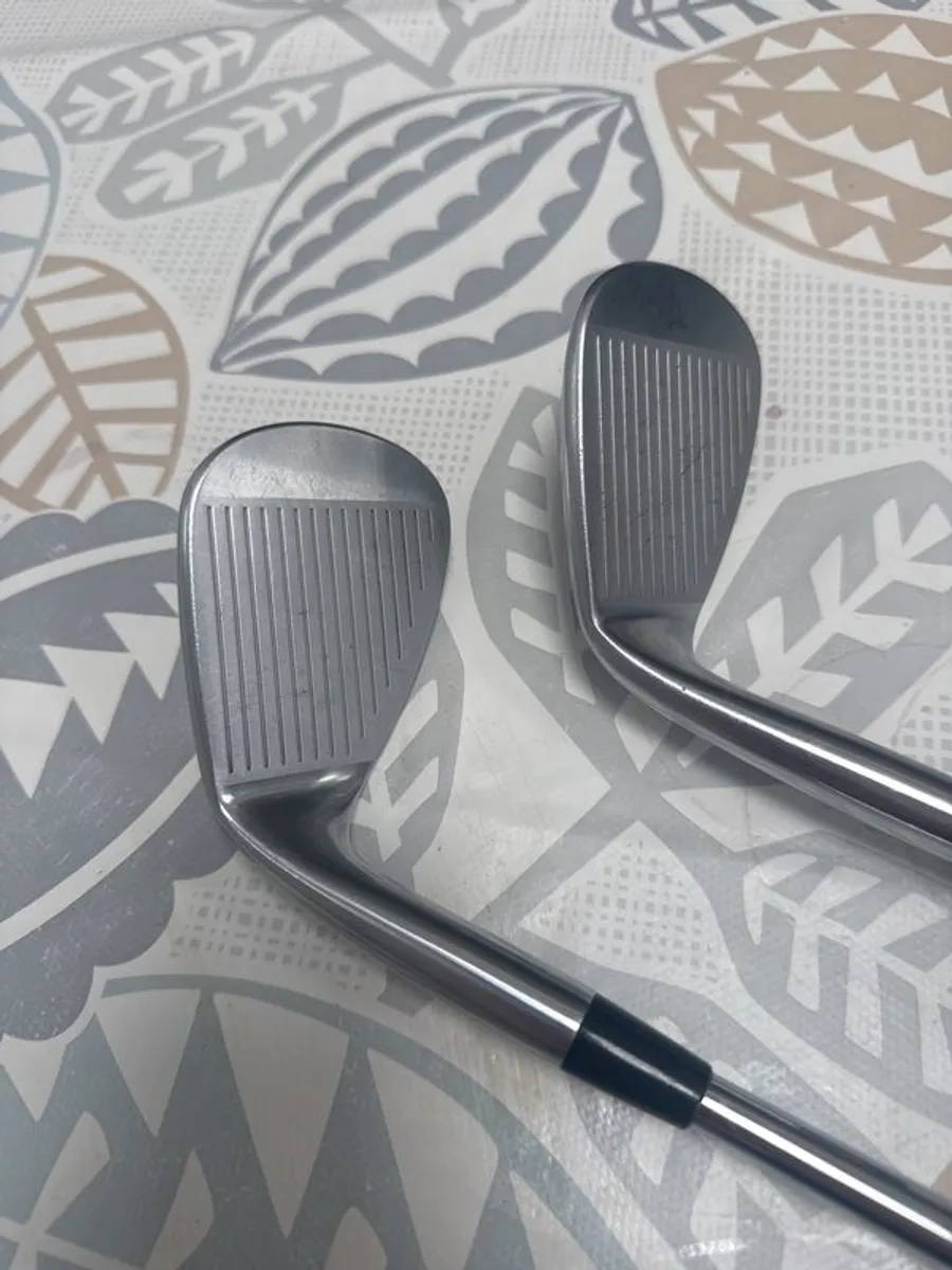 Mizuno T22 Wedges - Image 1