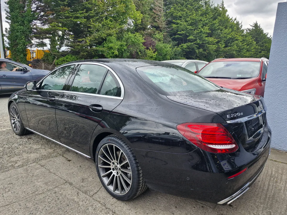 2018 MERCEDES-BENZ E CLASS SE AUTOMATIC E220D - Image 4