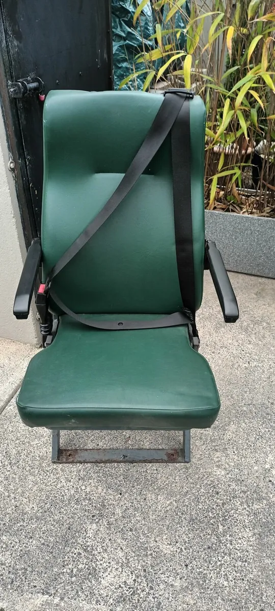 Ambulance seat - Image 3