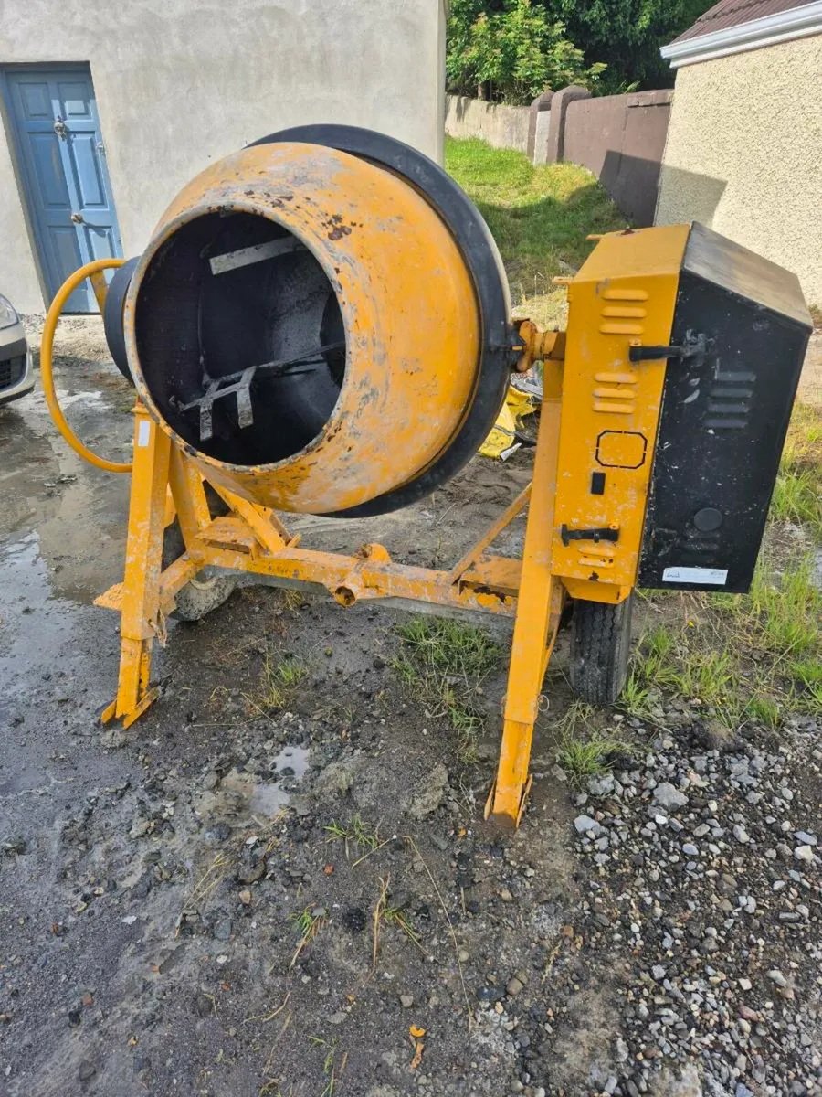 Cement Mixer - Image 2