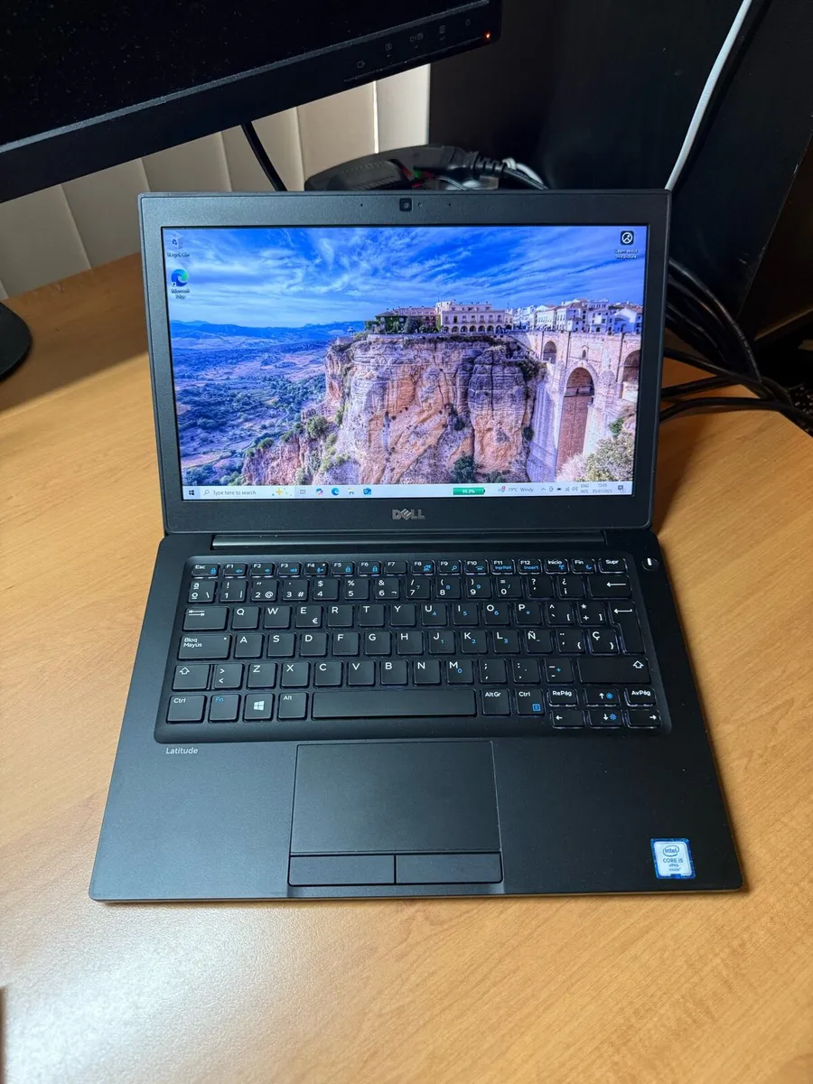 Dell latitude 7280 i5 16-256 win 10 - Image 1