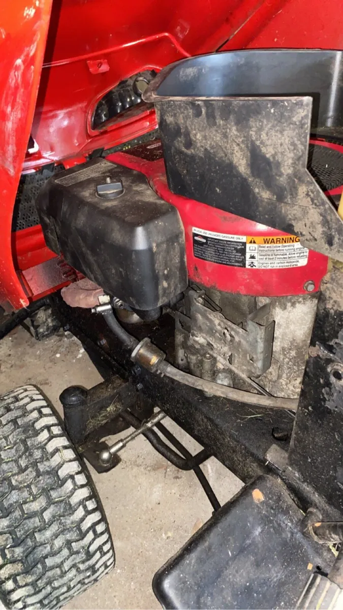 Ride on lawnmower - Image 3