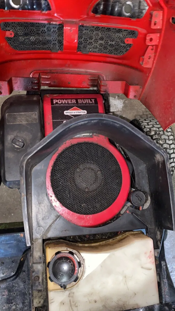 Ride on lawnmower - Image 4