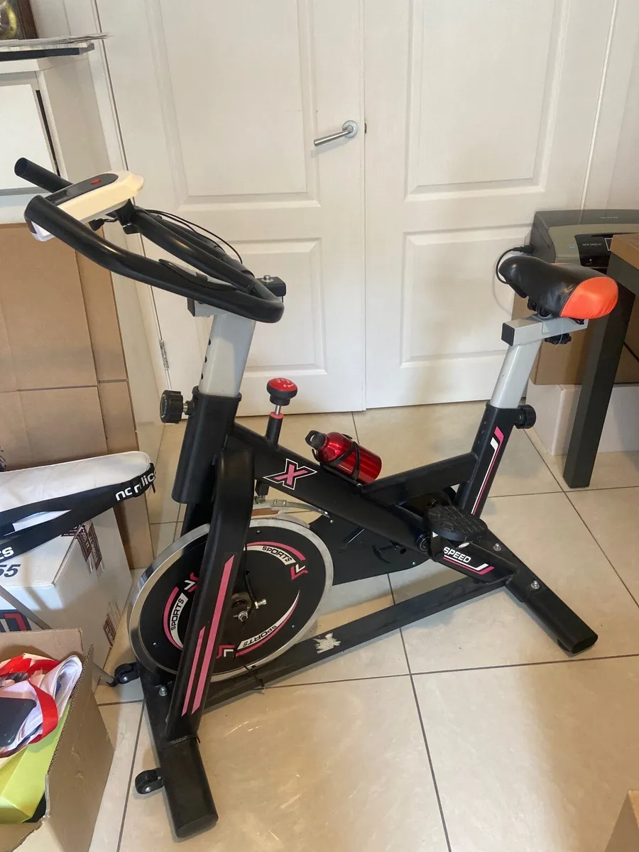 Exercise bike - Image 1