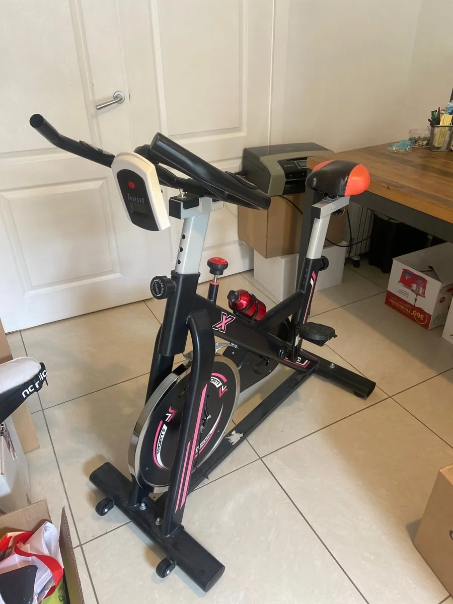 Exercise bike - Image 2