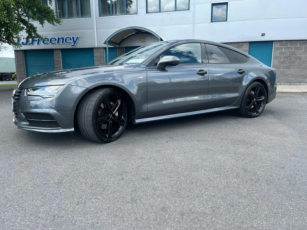 Audi A7 3.0tdi 272 Quattro S-line  BLACK EDITION - Image 2