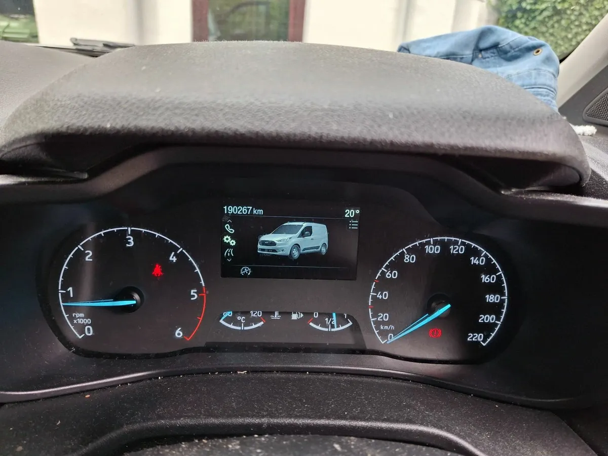Ford Transit 2021 - Image 2
