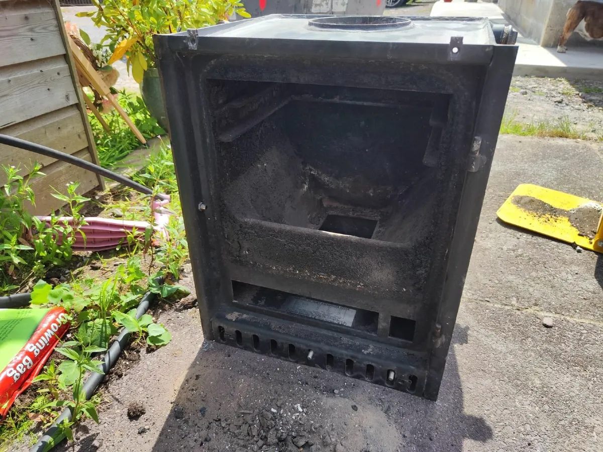Stove - Image 4