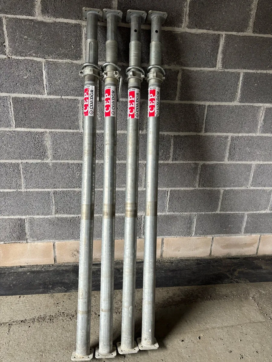 23 new Galvanised 3.5metre Acros - Image 3