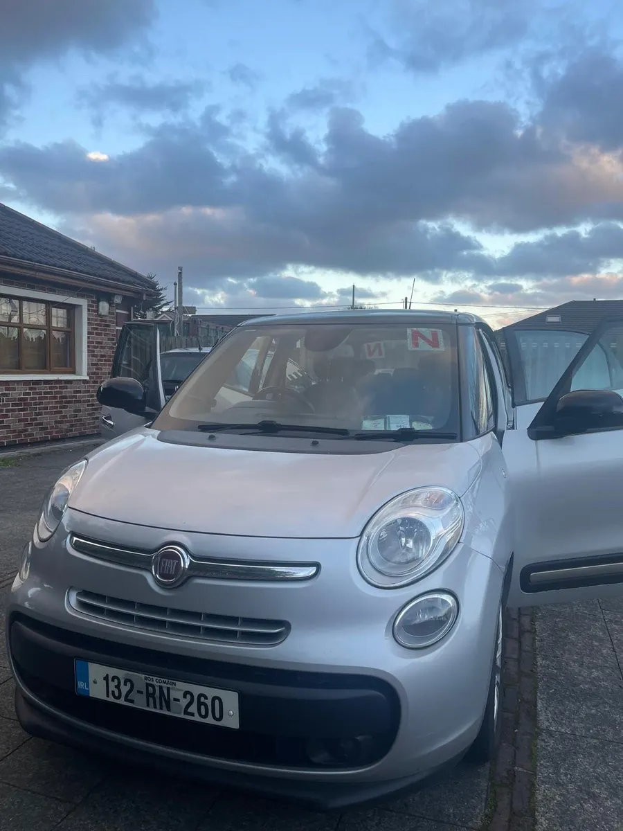 Fiat 500L 2013 - Image 2