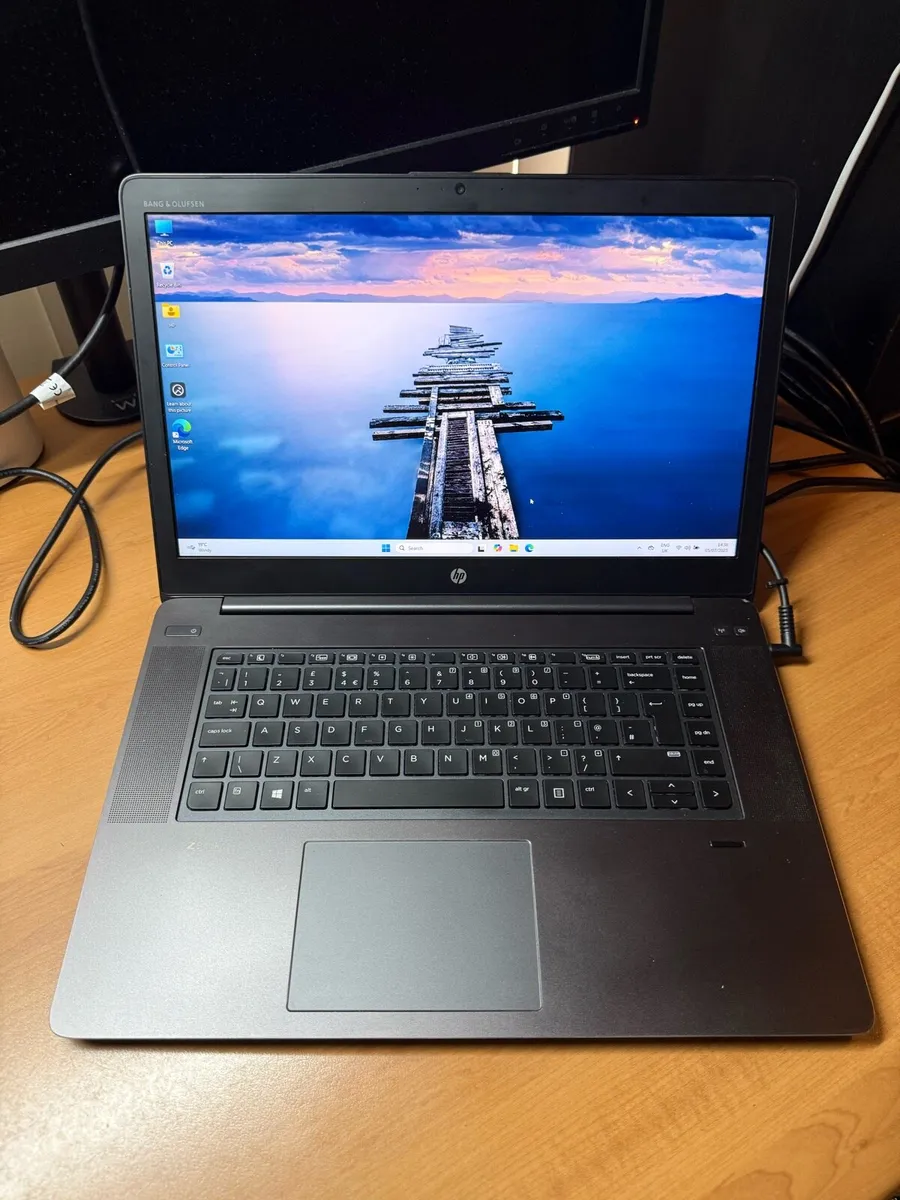 HP Zbook i7 pro 16-512 win 11 - Image 1